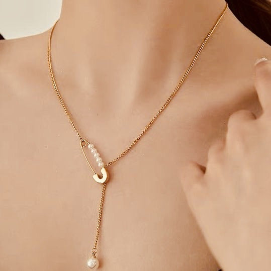 Elegant Pearl Necklace