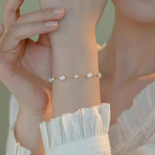 Elegant Pearl Bracelet
