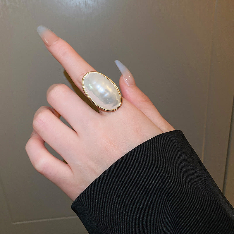 Elegant Pearl Ring