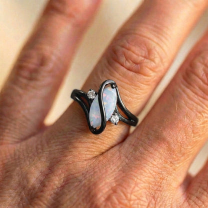 Vintage Black & Opal Twist Ring