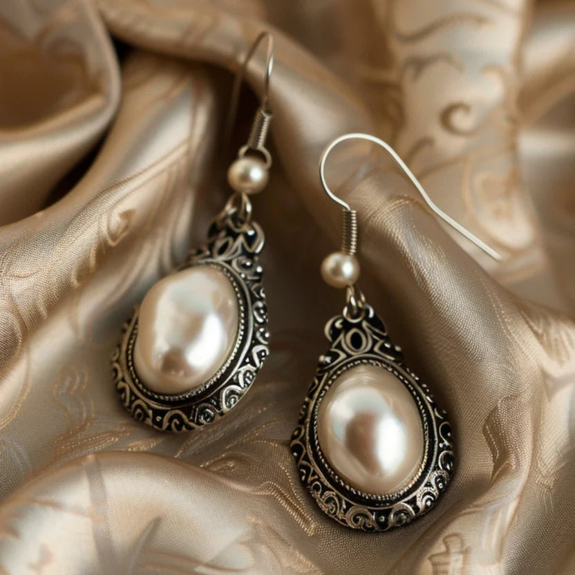 Vintage Pearl Drop