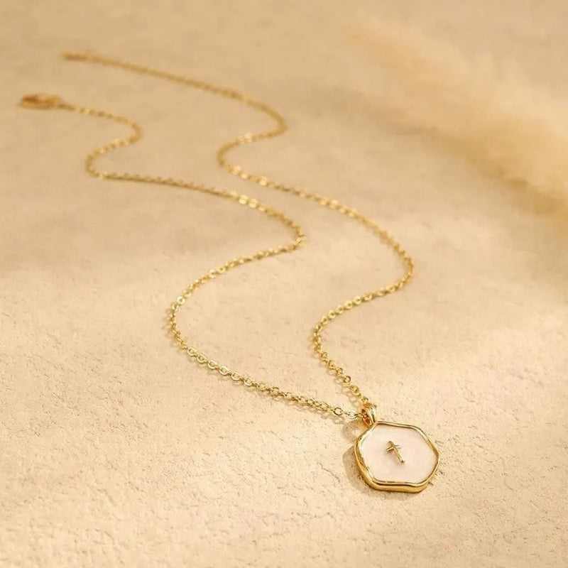Minimalist Pearl Necklace