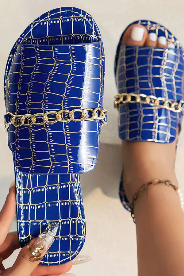 Flat Beach Sandals With Chain Accessories