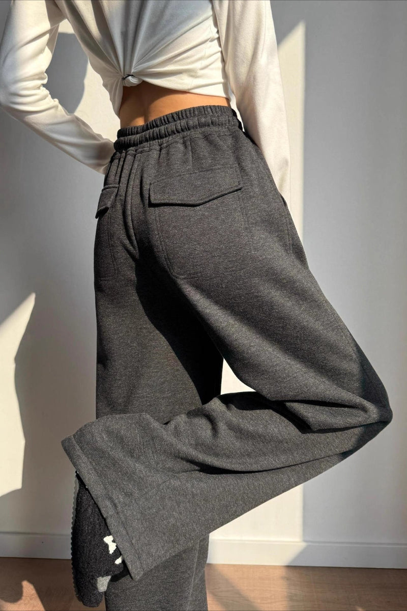 Plush Wool Curved Knit Pants