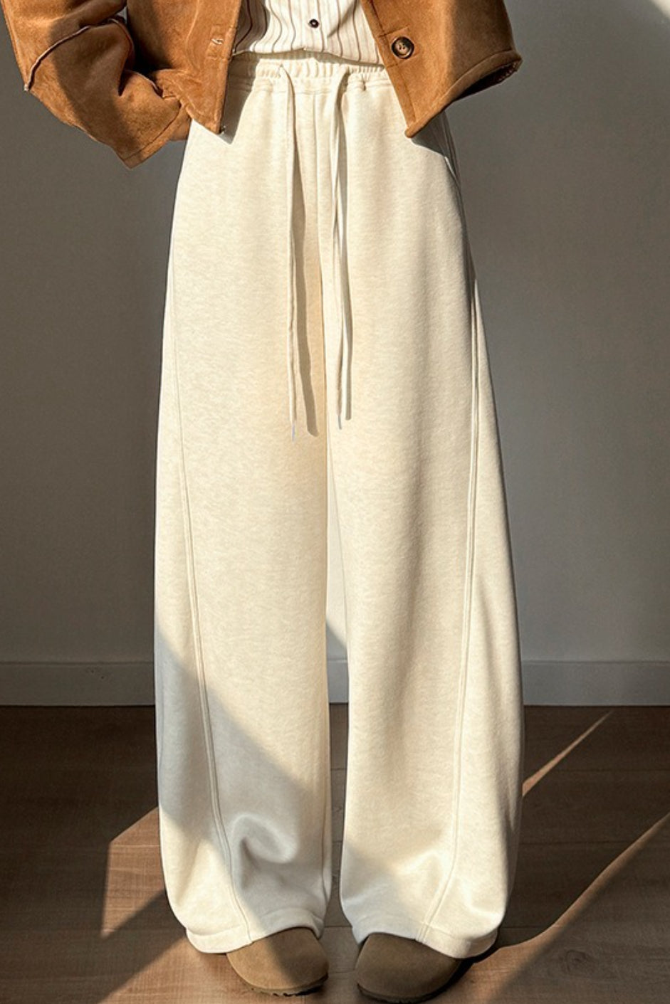 Plush Wool Curved Knit Pants