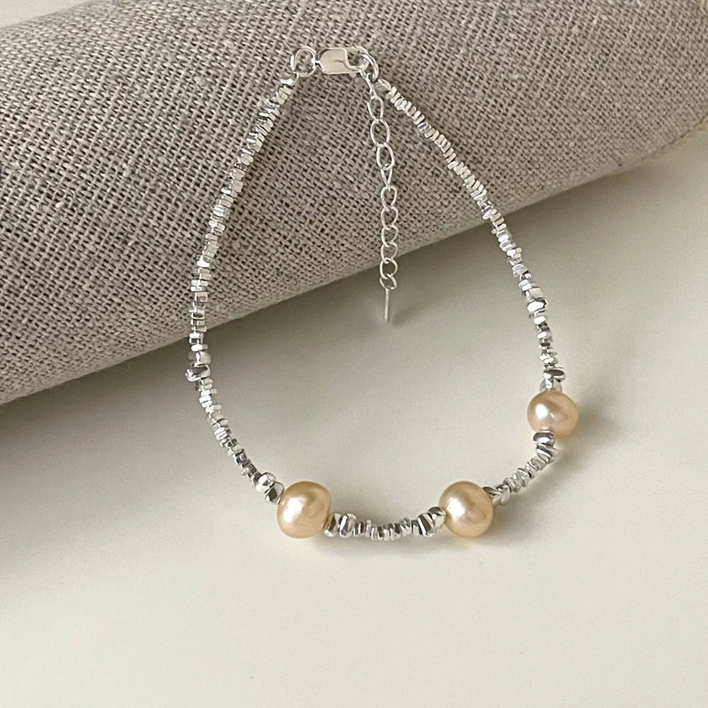 Elegant Pearl Bracelet