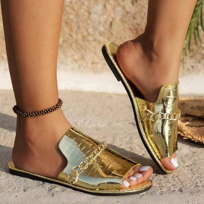 Flat Beach Sandals With Chain Accessories