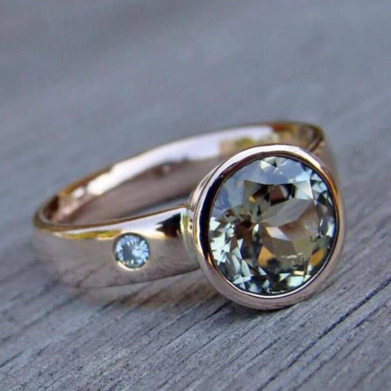 Elegant Aquamarine Ring
