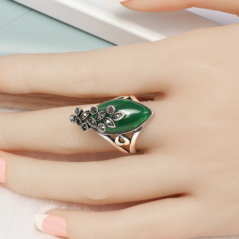 Vintage Green Jade Ring