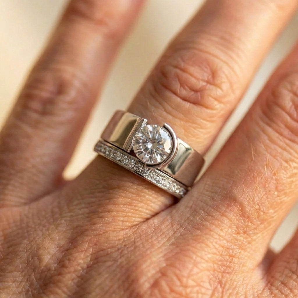 Vintage Bright Zirconia Silvered Ring