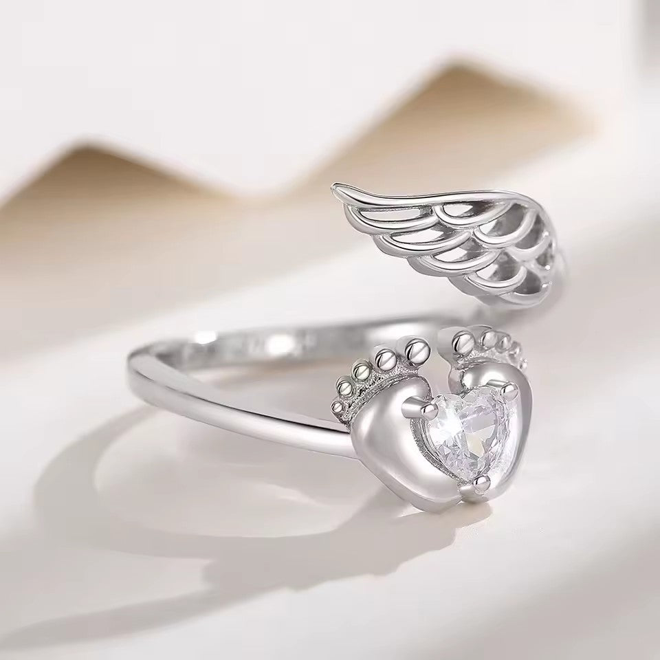 Elegant Heart Wing Ring