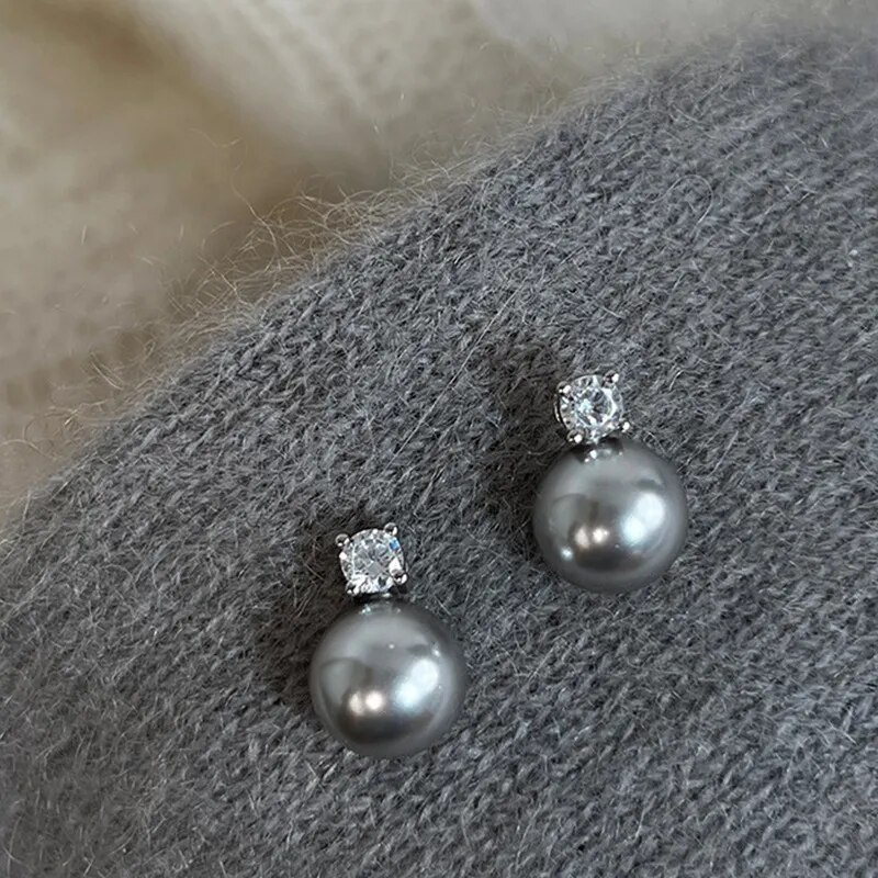 Elegant Black Pearl Zirconia