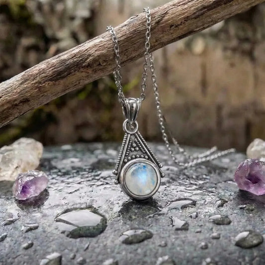 Vintage Silver Moonstone Necklace