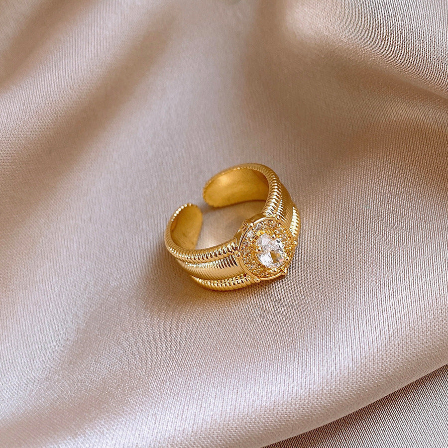 Elegant Gold Crystal Ring