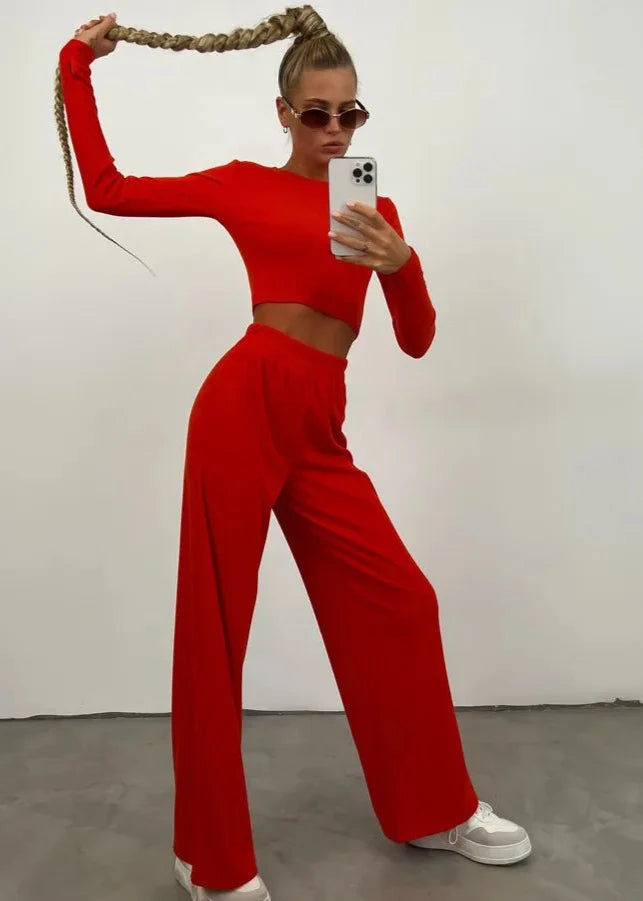 Bold Elegance - Crop Top and Wide-leg Pants Set