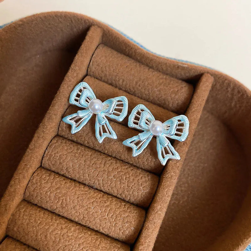 Vintage Pearl Bow Earrings