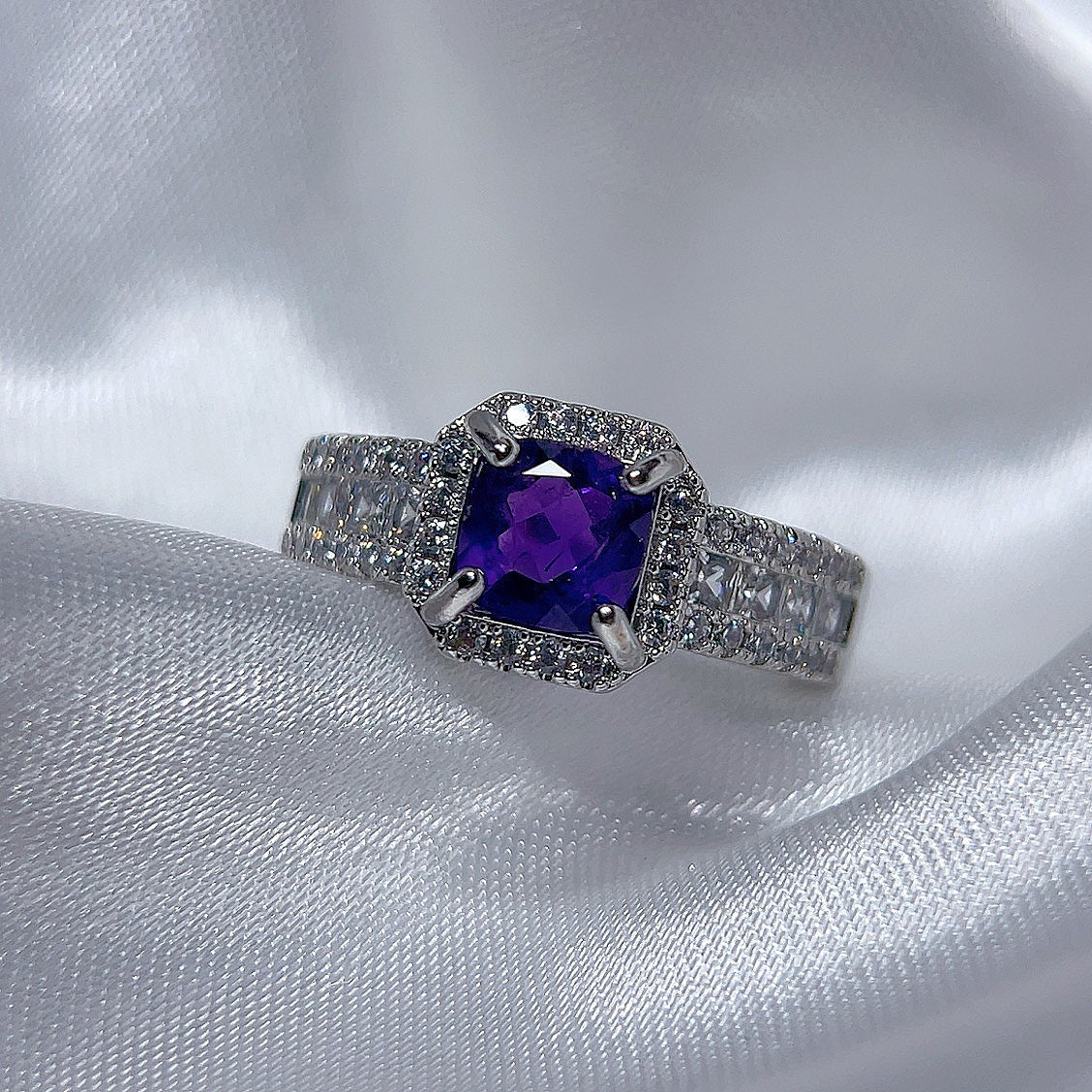 Elegant Amethyst Ring
