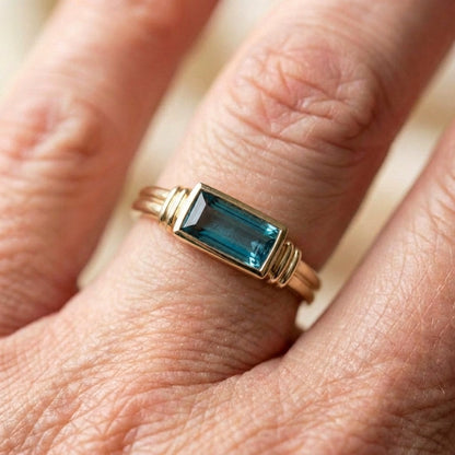 Vintage Inlaid Rectangular Blue Glass Ring
