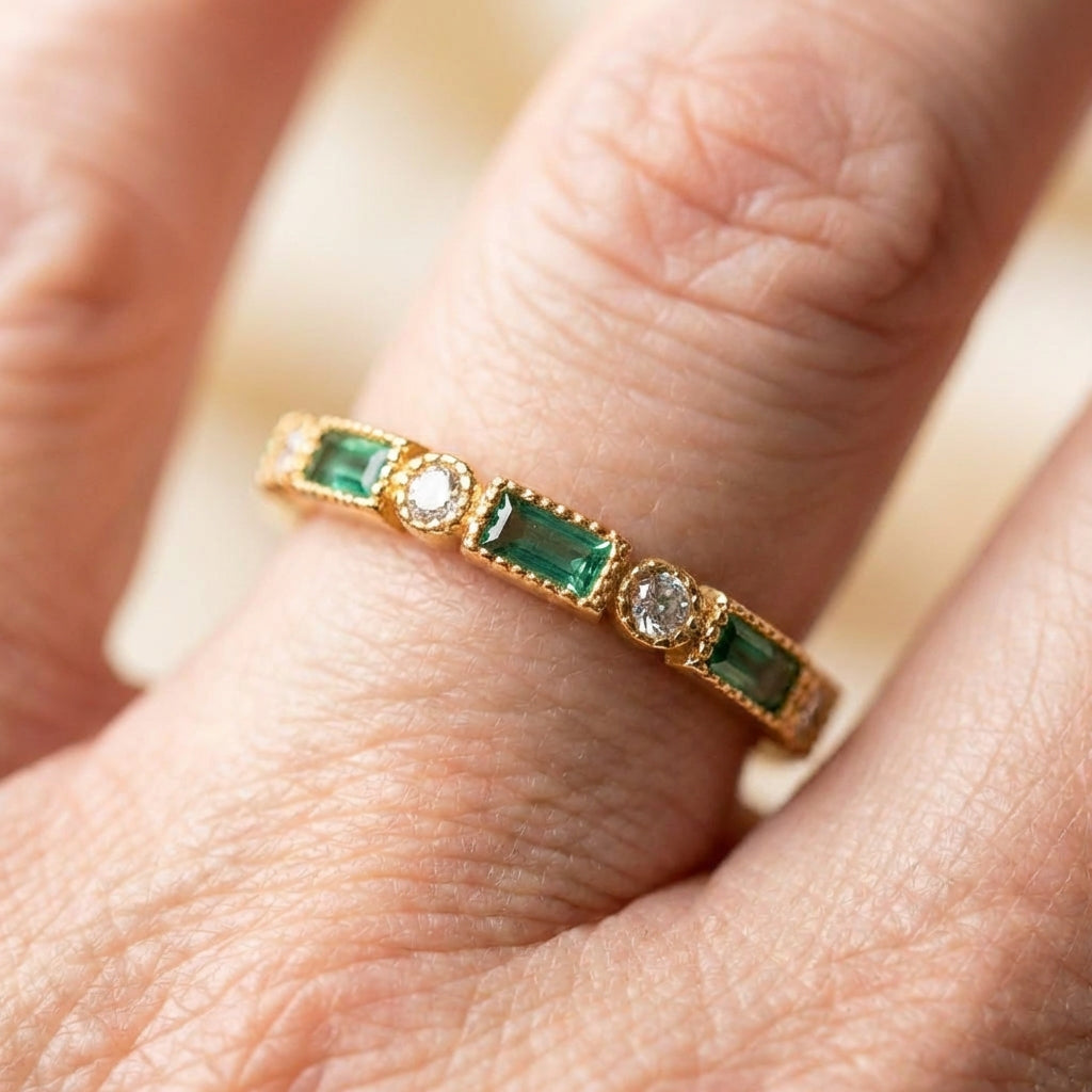 Vintage Green Inlaid Zirconia Gold Ring