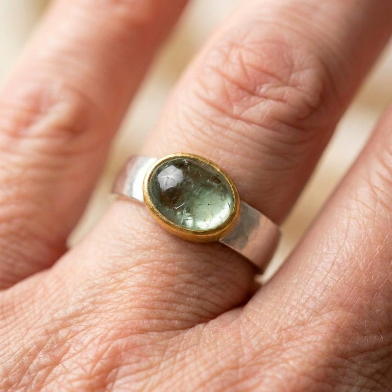 Vintage Green Rounded Stone Ring