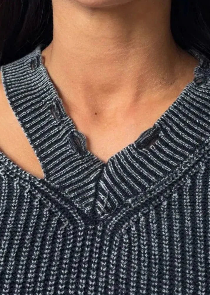 Worn-in Style V-neck Distressed Sweater