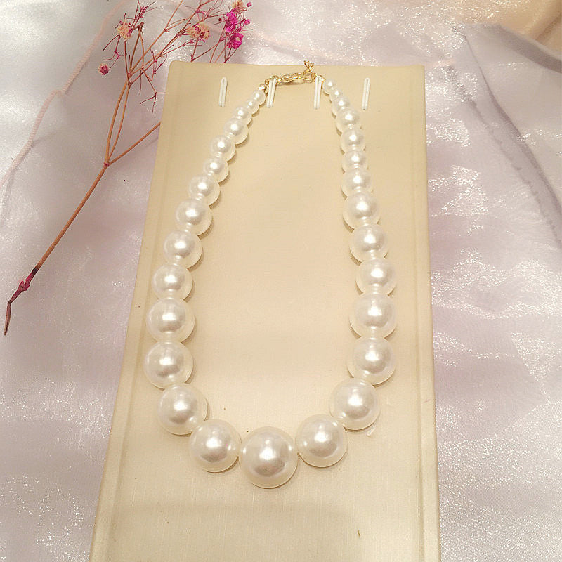 Classic Pearl Necklace
