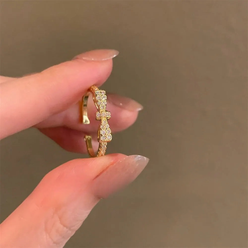 Elegant Gold Cross Ring