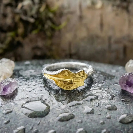 Elegant Gold Lotus Ring