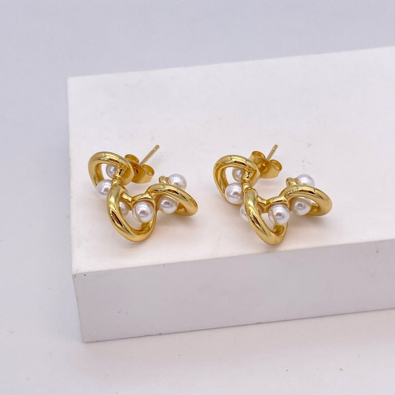 Gold Pearl Earrings