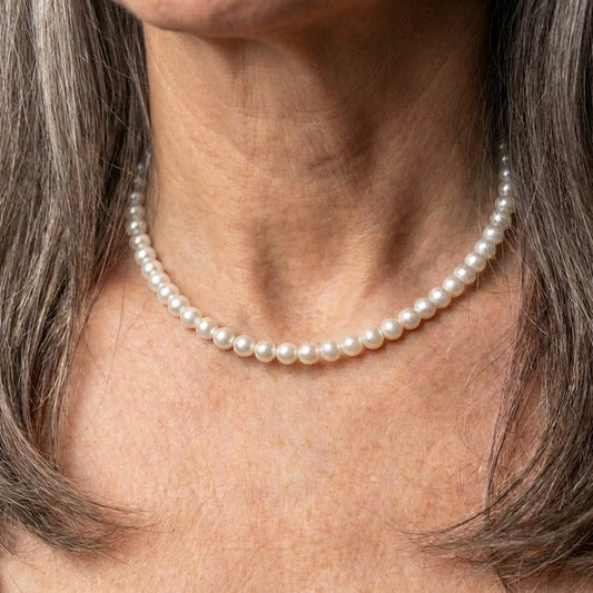Classic Pearl Necklace