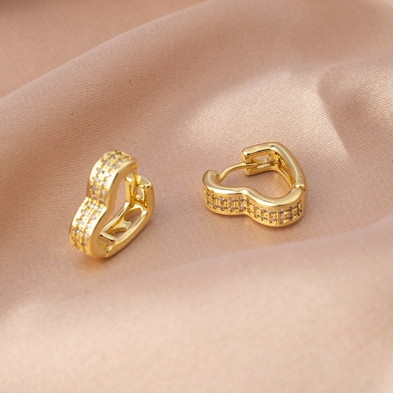 Elegant Gold Hoop Earrings