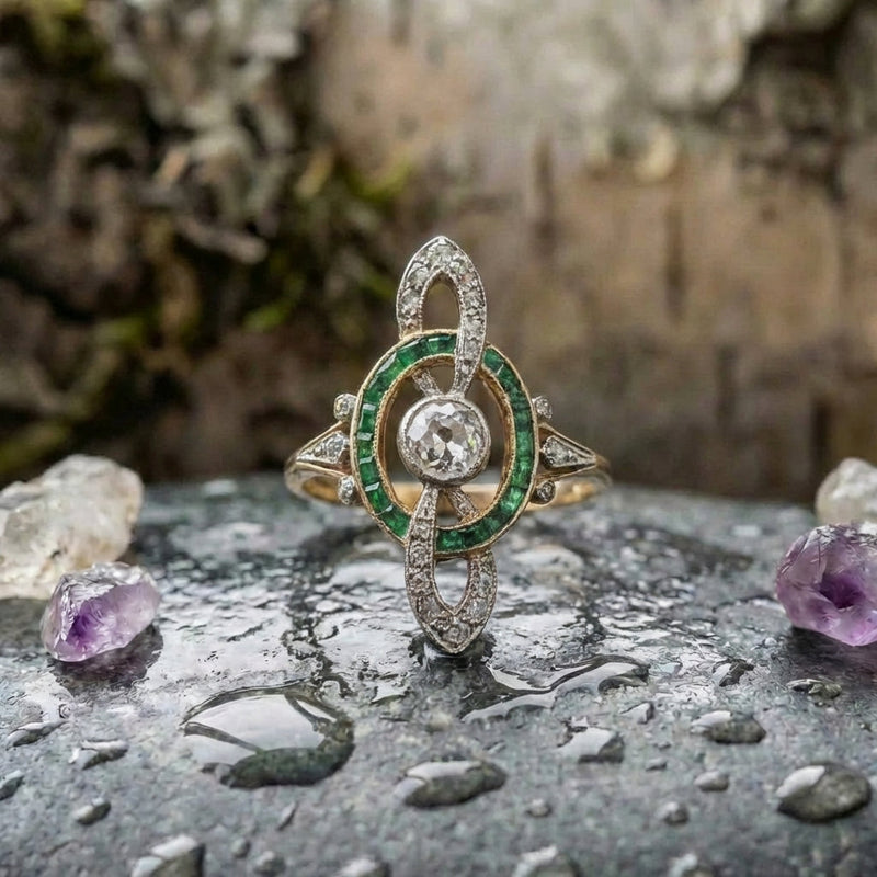 Elegant Emerald Diamond Ring