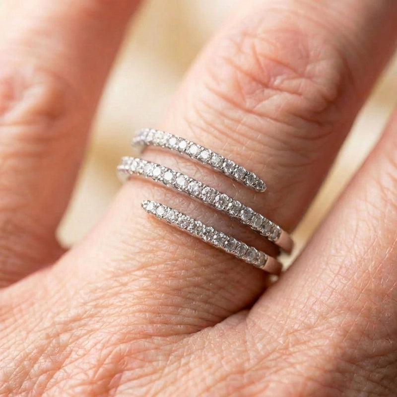 Elegant Shiny Cubic Zircon Ring
