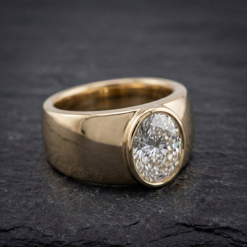 Vintage Inlaid Round Glass Gold Ring