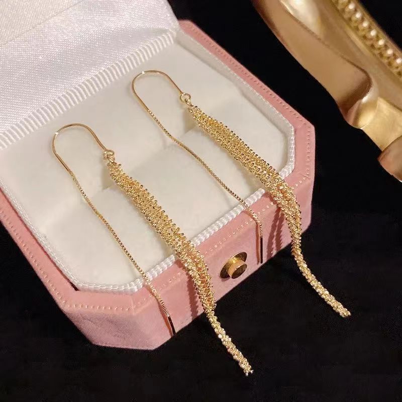 Elegant Gold Drop Earrings