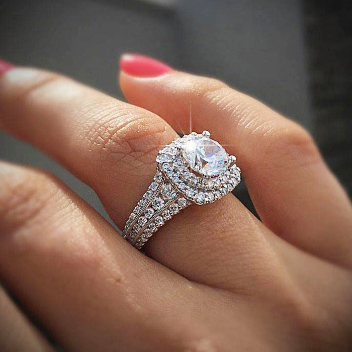 Elegant Round Cut Crystal Ring