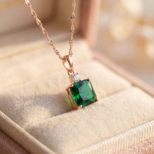 Elegant Green Stone Necklace