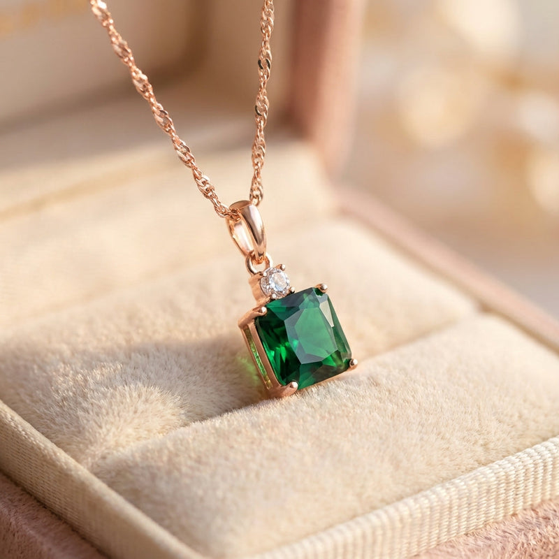 Elegant Green Stone Necklace