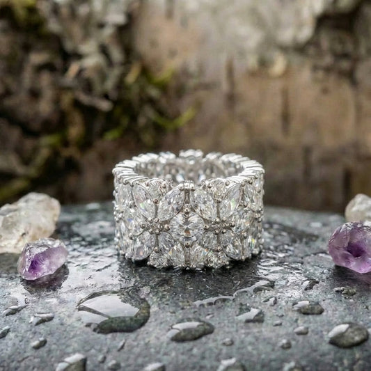 Elegant Crystal Flower Ring