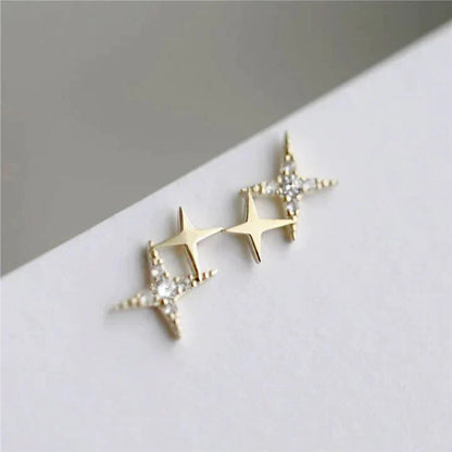 Star Stud Earrings With Zirconia in Gold