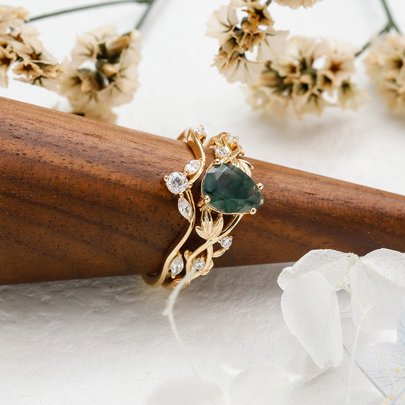 Elegant Emerald Ring