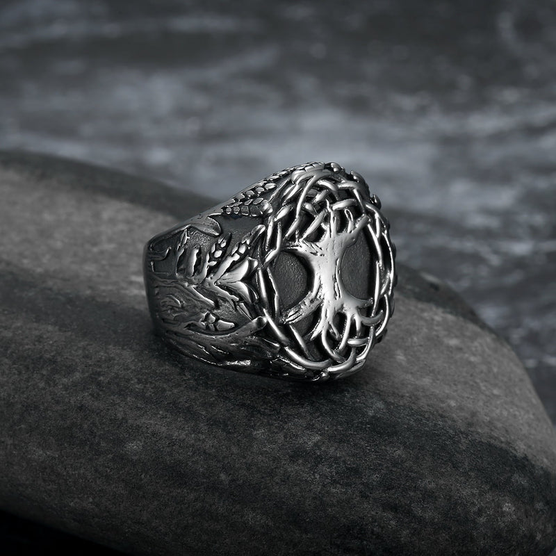 Statement Skull Ring