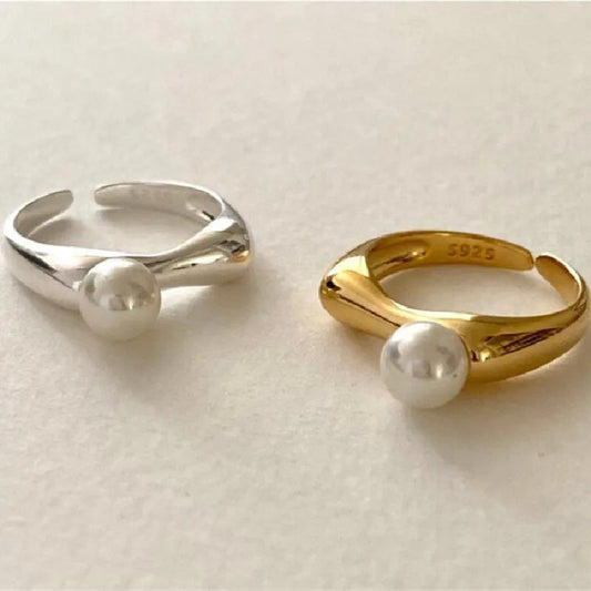 Classic Pearl Ring