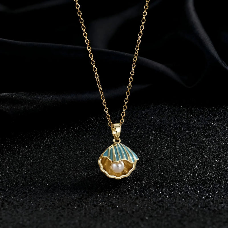 Elegant Pearl Shell Necklace