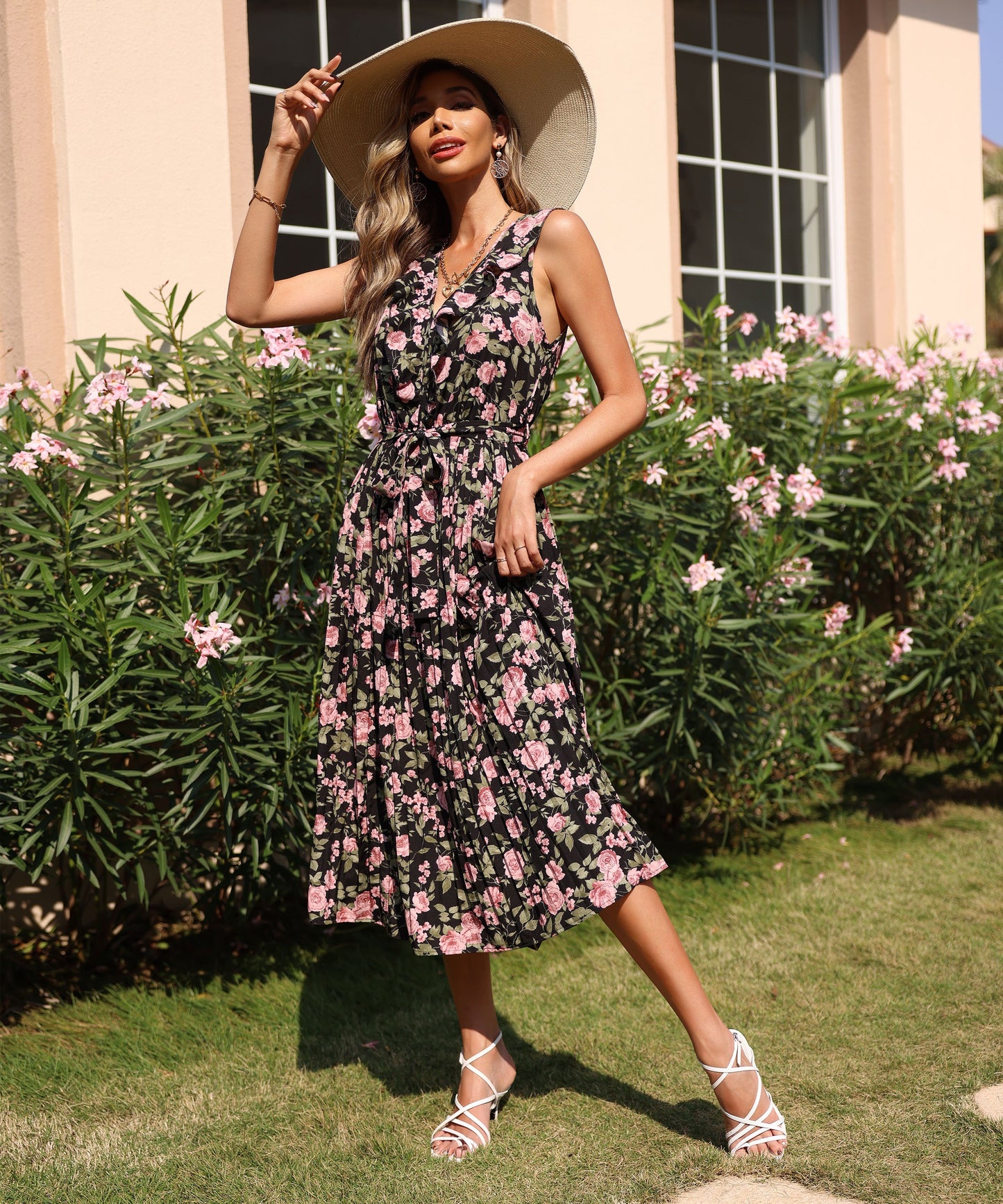 Nicolene Maxi Dress - Black Print