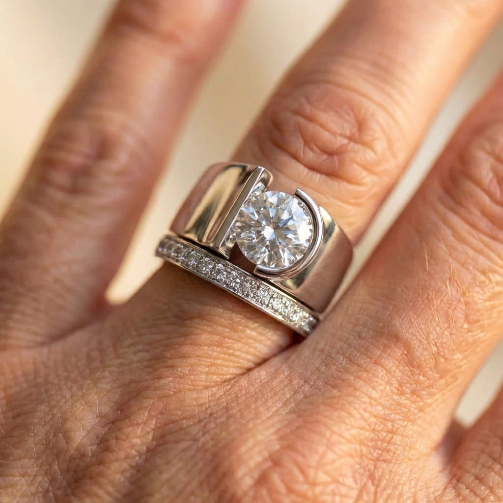 An Elegant Wide Band Geometric Channel Set Ring