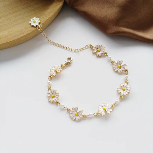 Vintage Pearl Gold White Flower
