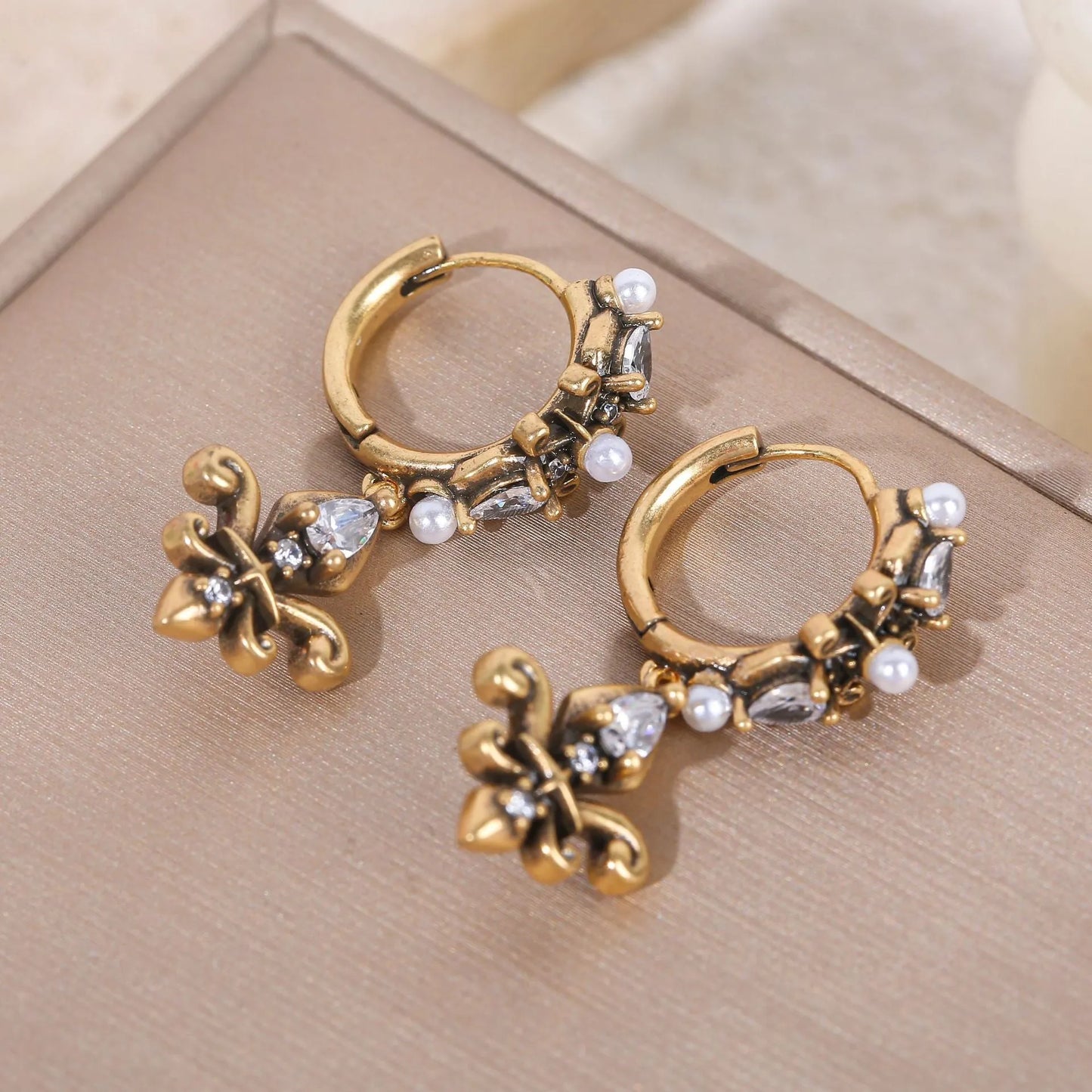 Vintage Pearl Earrings