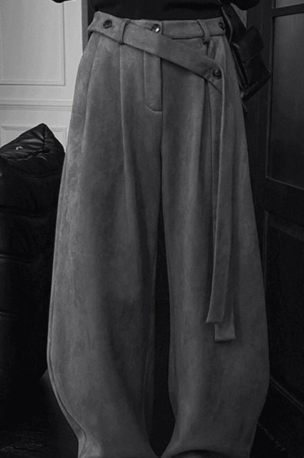 Relaxed Fluid Ribbon Curved Pants