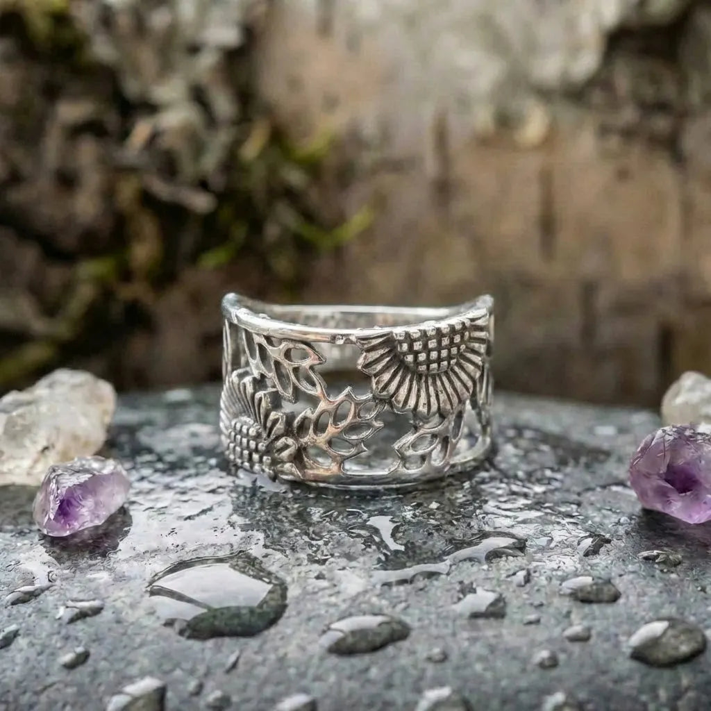 Vintage Hollow Sunflower Ring
